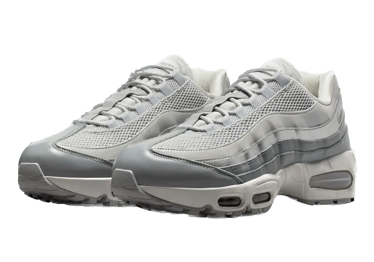 Nike Air Max 95 grise, argent et blanche de 2025.