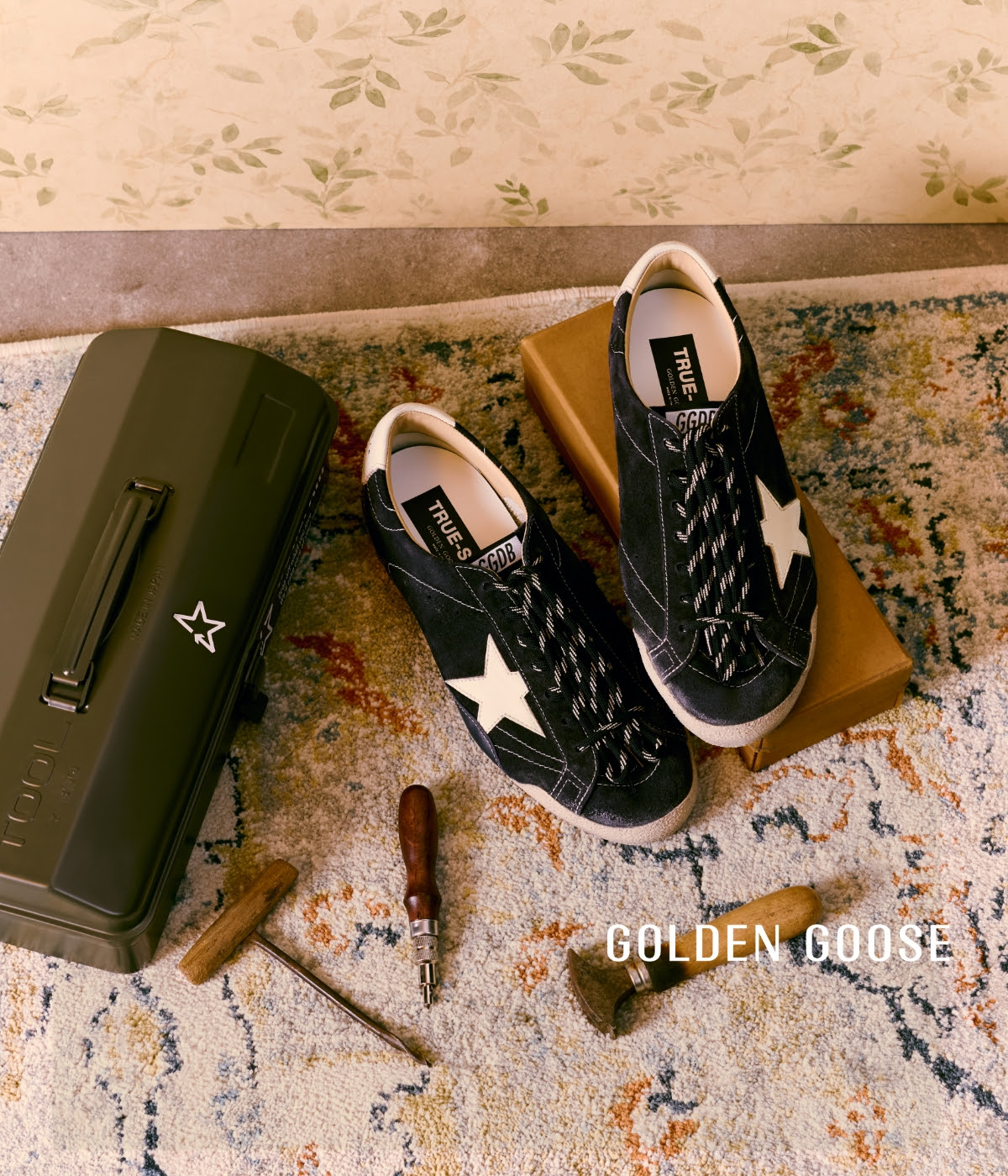 Golden Goose True-Star Black 2026